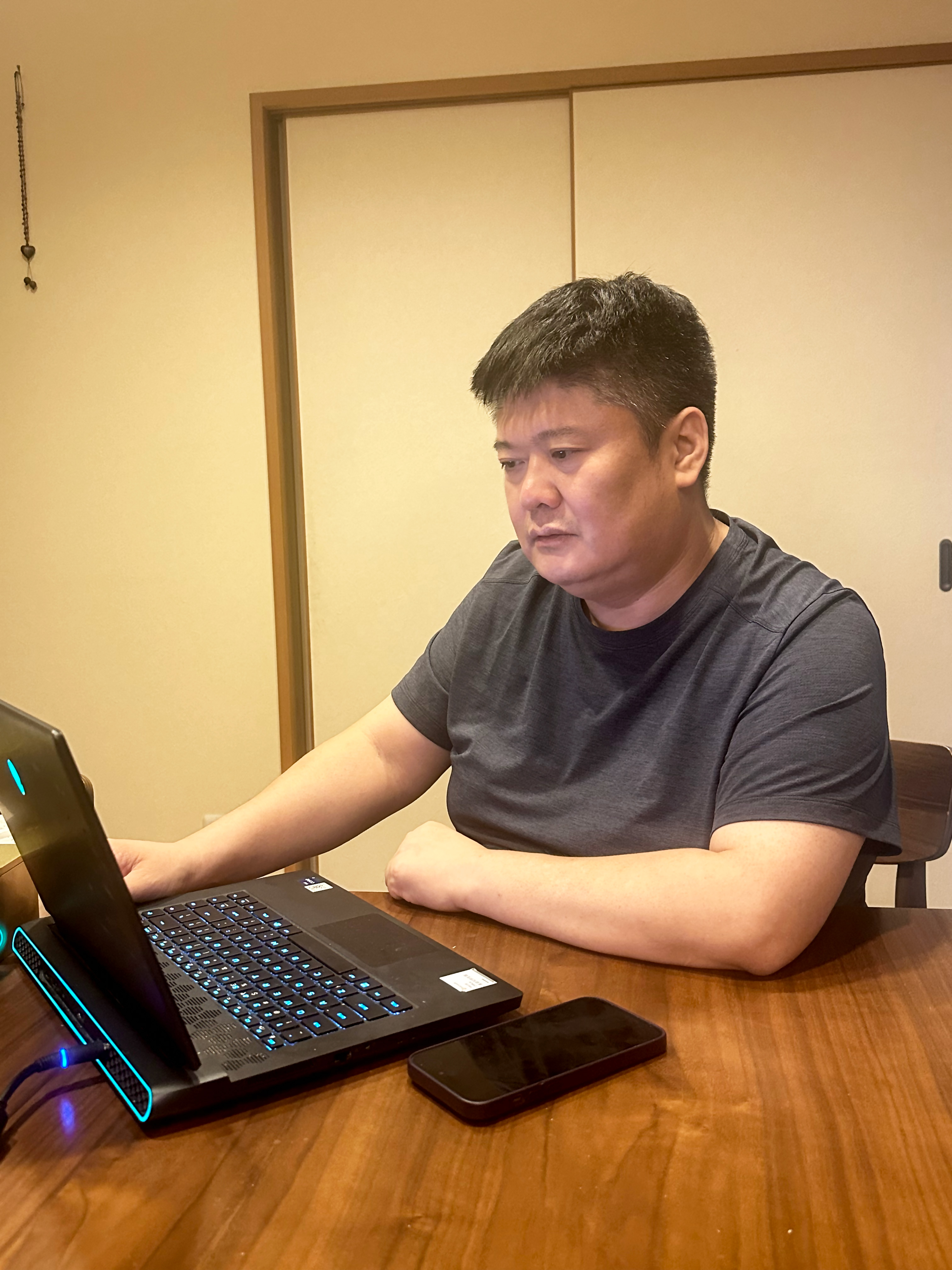 盧董.jpg 盧董.jpg